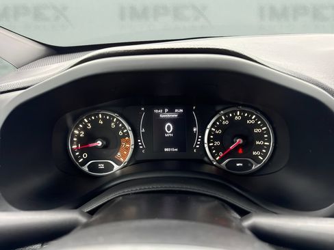 Used 2021 Jeep Renegade Sport FWD image 13