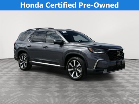 Certified 2025 Honda Pilot Touring image 1