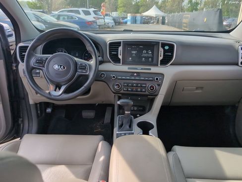 Used 2017 Kia Sportage EX image 15