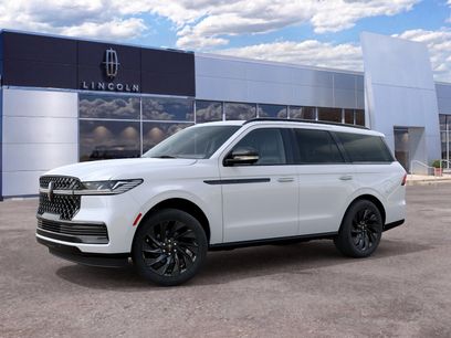 New 2027 Lincoln Navigator Reserve w/ Jet Appearance Package