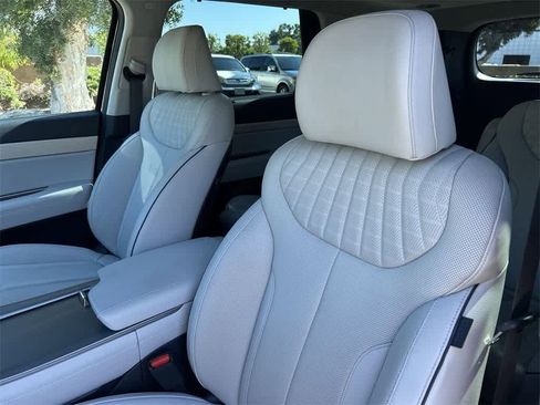 Used 2024 Hyundai Palisade Limited image 26