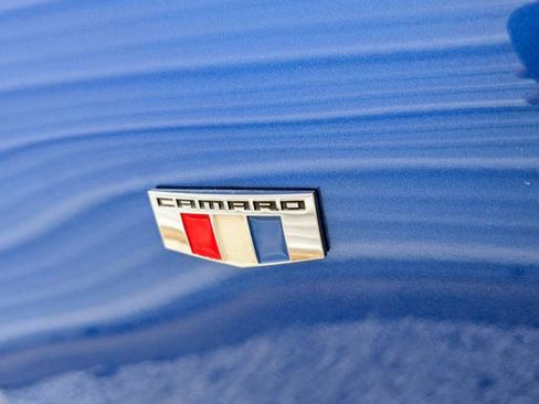 Used 2017 Chevrolet Camaro LT w/ Technology Package image 5