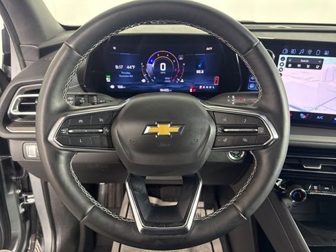 Used 2024 Chevrolet Traverse LT image 22