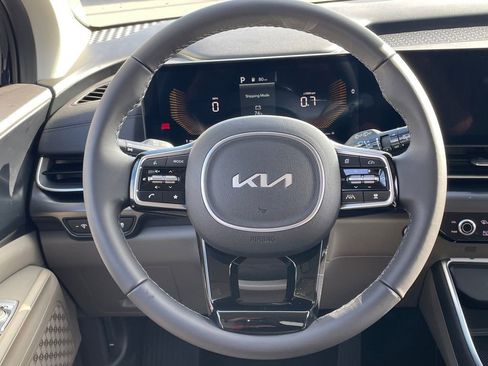 New 2026 Kia Carnival FWD image 10