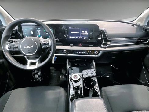 Used 2023 Kia Sportage LX image 15