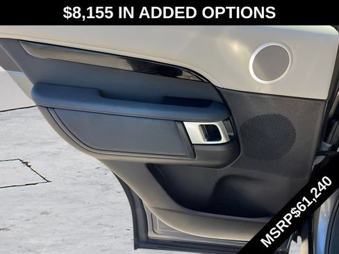 Used 2018 Land Rover Discovery SE AWD/4WD image 25