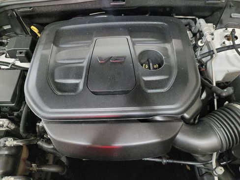 Used 2020 Jeep Grand Cherokee Overland AWD/4WD image 30