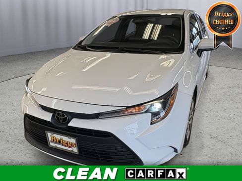 Used 2025 Toyota Corolla LE FWD image 1