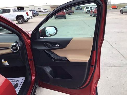 New 2026 Chevrolet Equinox ACTIV AWD/4WD image 18