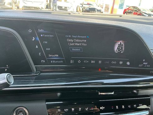 Used 2023 Cadillac Escalade ESV Sport image 17