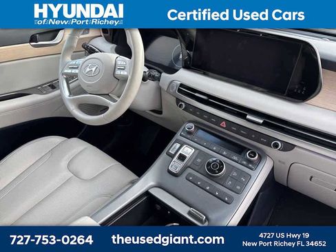 Used 2024 Hyundai Palisade Limited image 7