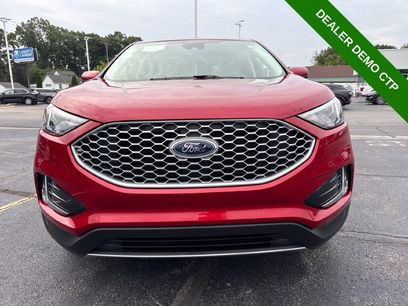 Used 2024 Ford Edge SEL w/ Convenience Package