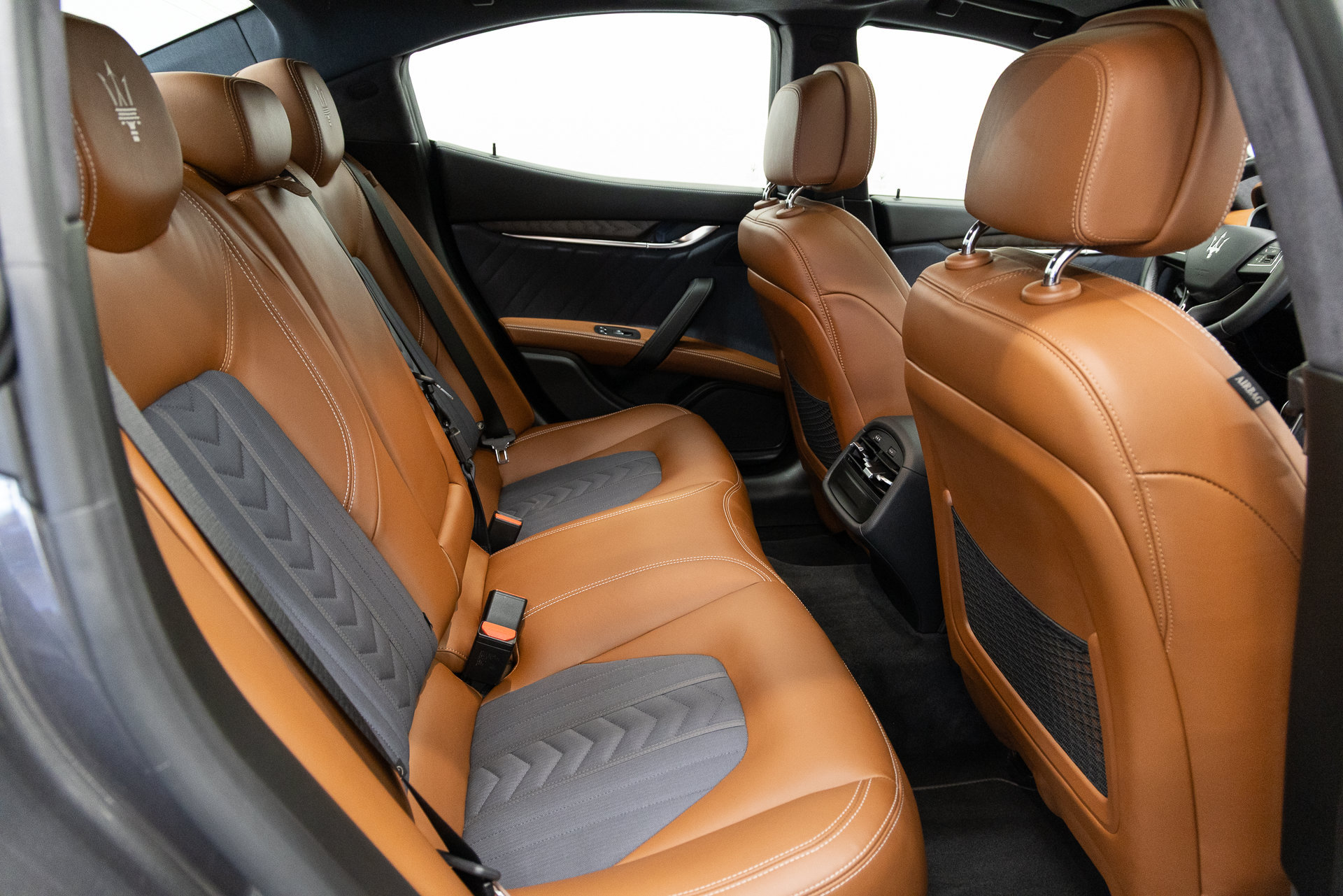 Used 2018 Maserati Ghibli GranLusso RWD image 15
