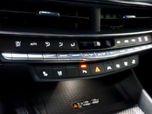 Used 2023 Cadillac CT5 V Blackwing w/ Carbon Fiber Package 2 RWD image 32
