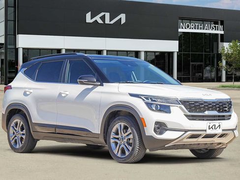 Certified 2022 Kia Seltos S image 8