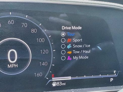 Used 2022 Cadillac Escalade Luxury RWD image 31