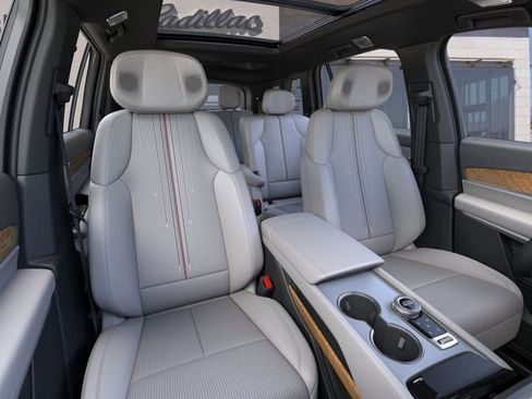 New 2026 Cadillac Vistiq Sport w/ LPO, Floor Liner Package AWD/4WD image 16