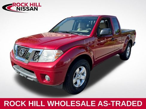 Used 2012 Nissan Frontier SV RWD image 3