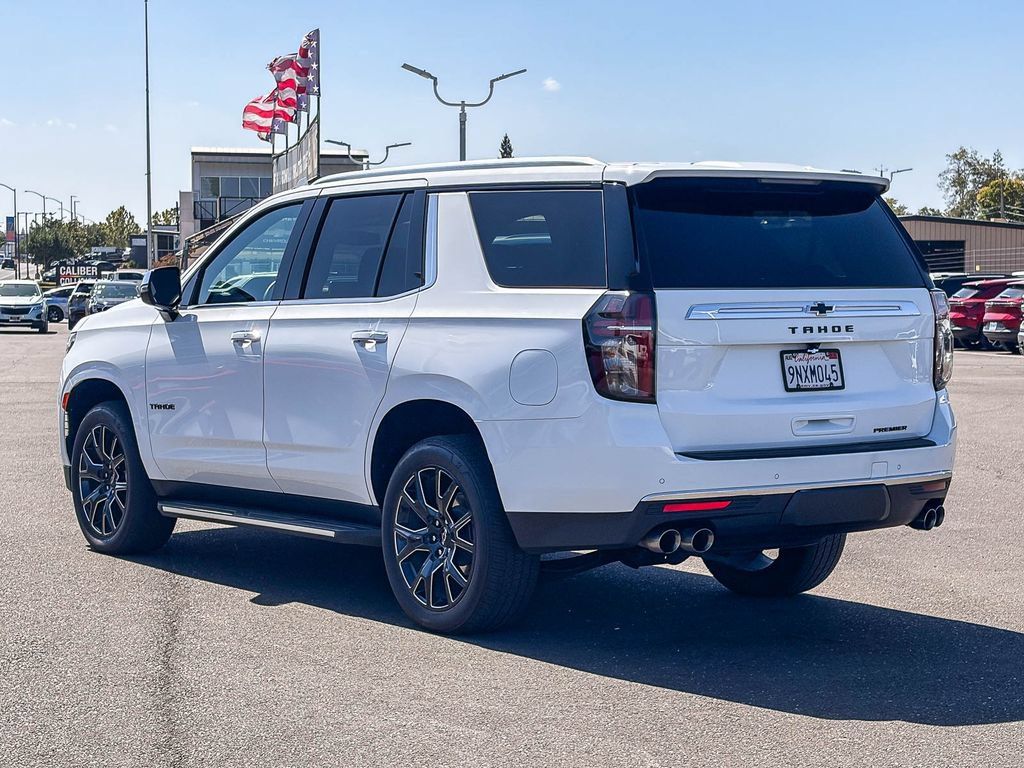 Used 2024 Chevrolet Tahoe Premier AWD/4WD image 2