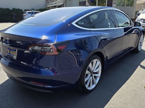 Used 2018 Tesla Model 3 Long Range RWD image 8