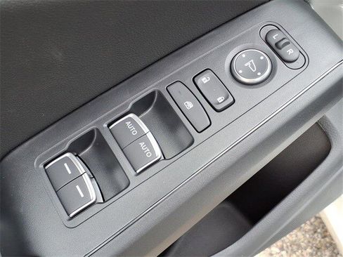 New 2025 Acura Integra FWD image 14