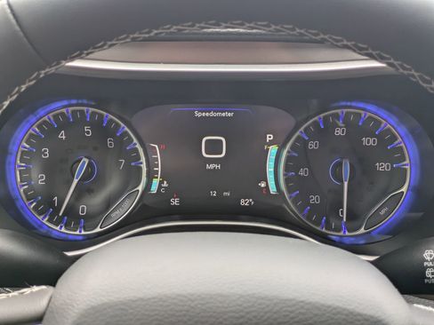 New 2026 Chrysler Pacifica Select FWD image 10