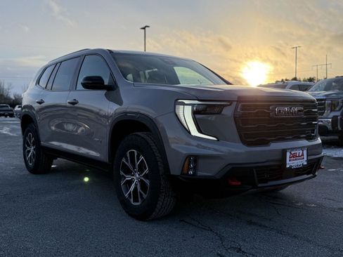 New 2026 GMC Acadia AT4 w/ Luxury Package image 3