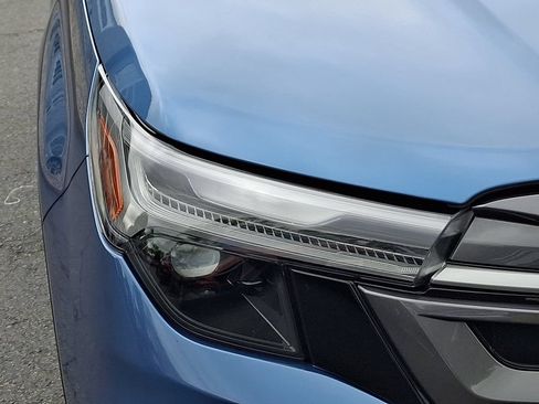 Used 2025 Subaru Forester Limited AWD/4WD image 9