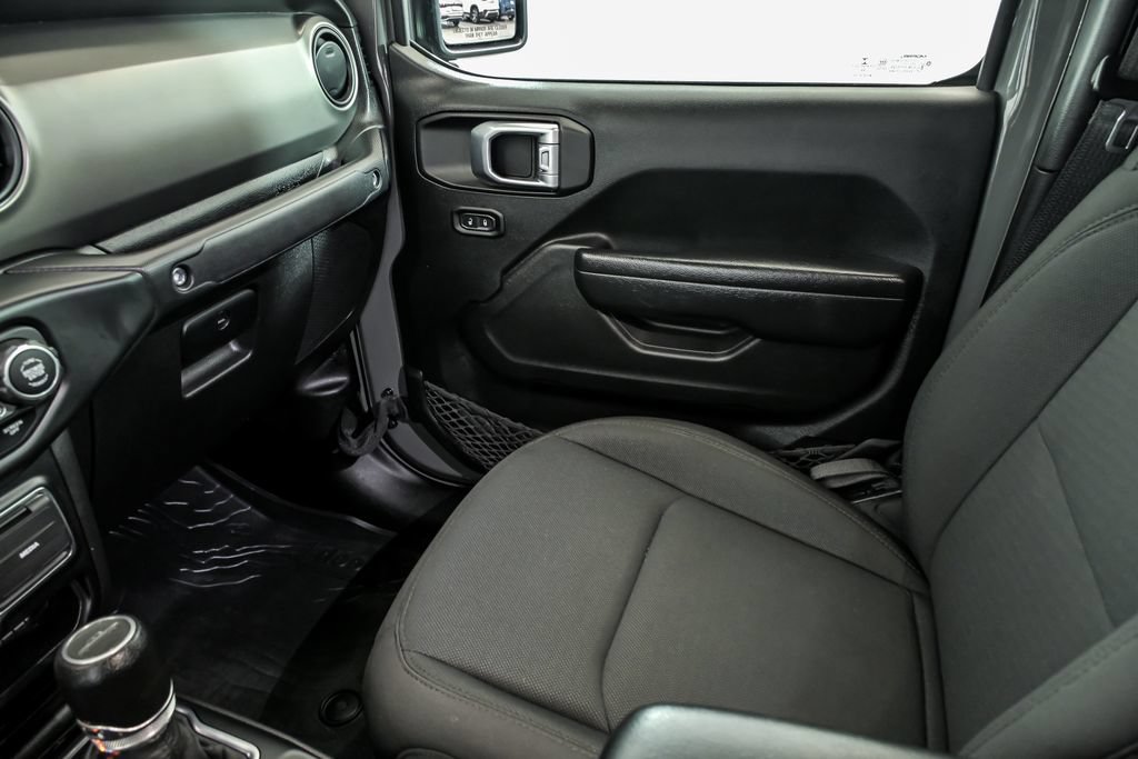 Used 2022 Jeep Gladiator Sport AWD/4WD image 25