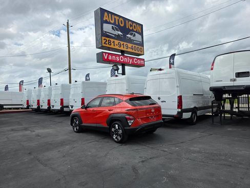 Used 2024 Hyundai Kona SEL image 28