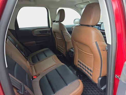 Used 2025 Ford Bronco Sport Outer Banks w/ Sasquatch Outer Banks Package AWD/4WD image 14
