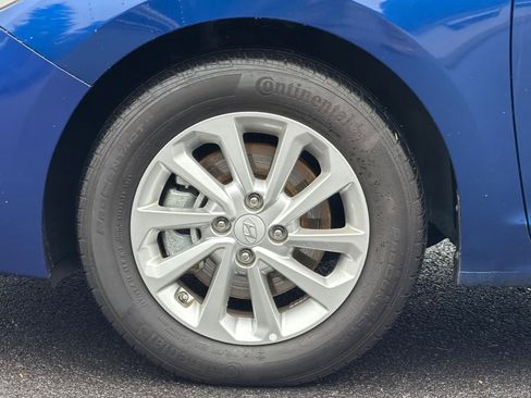 Used 2022 Hyundai Accent SEL image 35