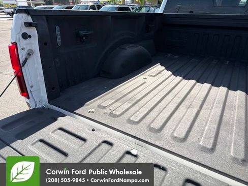 Used 2018 Ford F150 Lariat w/ Equipment Group 502A Luxury AWD/4WD image 30