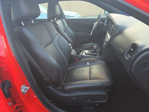 Used 2022 Dodge Charger SXT w/ Plus Group RWD image 3