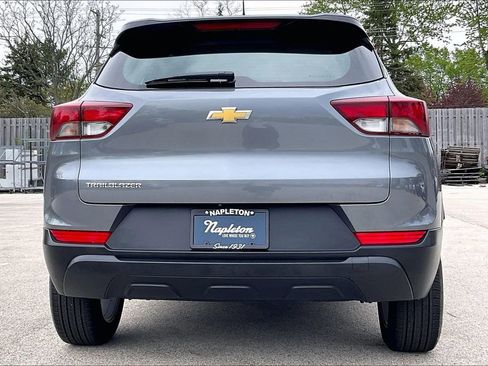 Used 2022 Chevrolet TrailBlazer LS FWD image 4