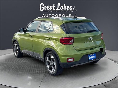 Used 2023 Hyundai Venue SEL w/ Cargo Package image 3