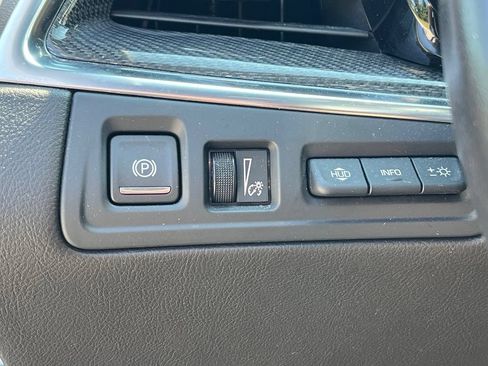 Used 2023 Cadillac XT5 Sportv w/ Technology Package AWD/4WD image 37