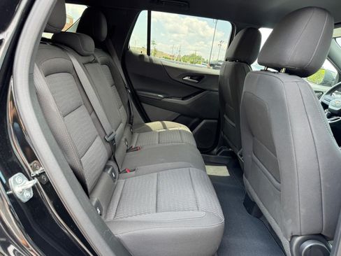 Used 2026 Chevrolet Equinox LT AWD/4WD image 11