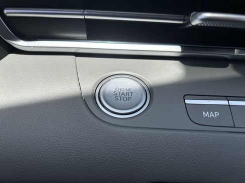 New 2025 Hyundai Elantra SEL FWD image 28