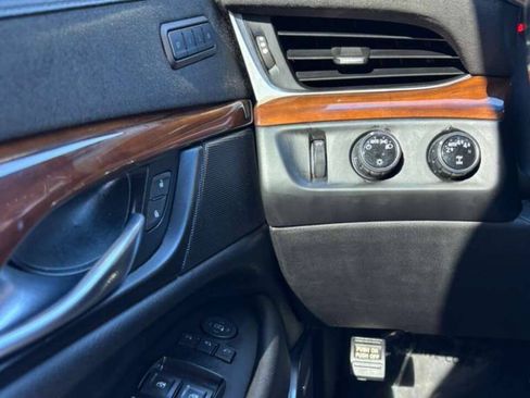 Used 2019 Cadillac Escalade ESV Luxury w/ LPO, Radiant Package AWD/4WD image 28