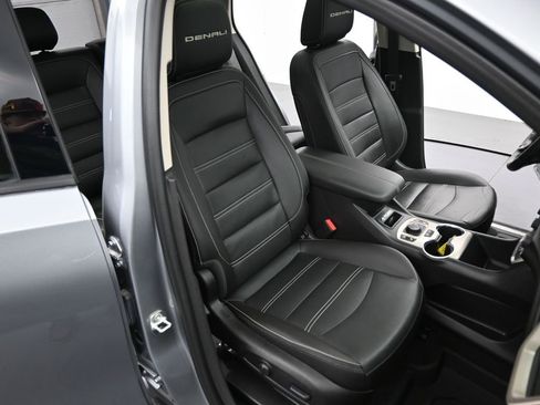 Used 2024 GMC Terrain Denali w/ Denali Premium Package image 22
