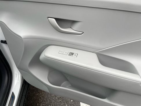 New 2025 Hyundai Kona SEL image 23