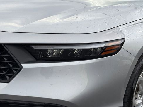 Used 2024 Honda Accord LX image 11