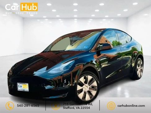 Used 2024 Tesla Model Y Long Range AWD/4WD image 3