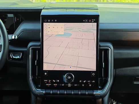 Used 2025 GMC Yukon Denali image 20