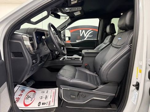 New 2026 Ford F250 Platinum w/ FX4 Off-Road Package image 11