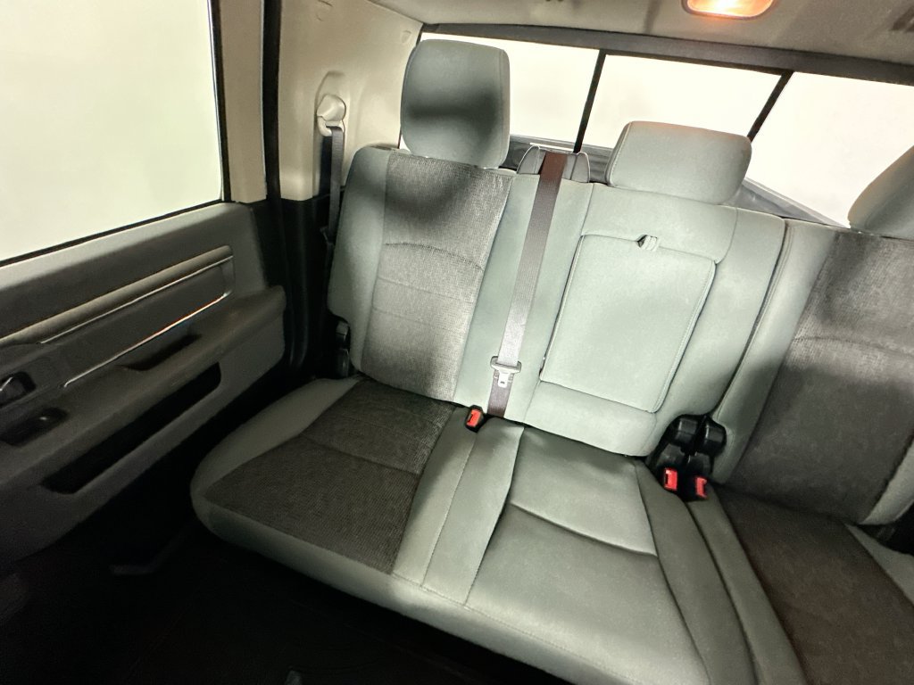 Used 2015 RAM 2500 SLT w/ Protection Group AWD/4WD image 12