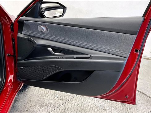 Certified 2023 Hyundai Elantra Limited w/ Cargo Package image 19