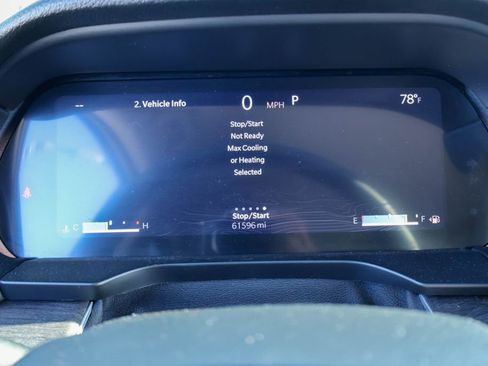 Used 2023 Jeep Grand Cherokee Limited w/ Luxury Tech Group II image 11