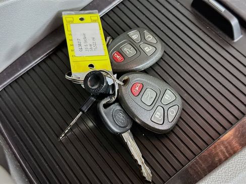 Used 2016 Buick Enclave Premium w/ Experience Buick Package image 22